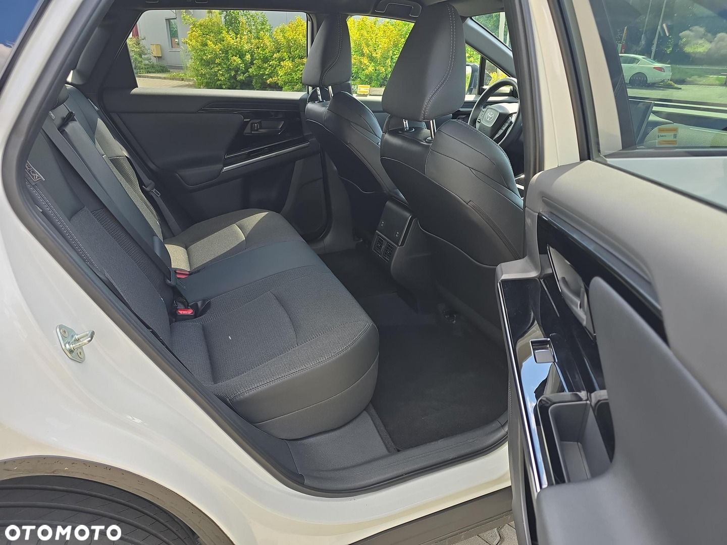 Toyota bZ4X 71.4kWh 4x4 Prestige - 9