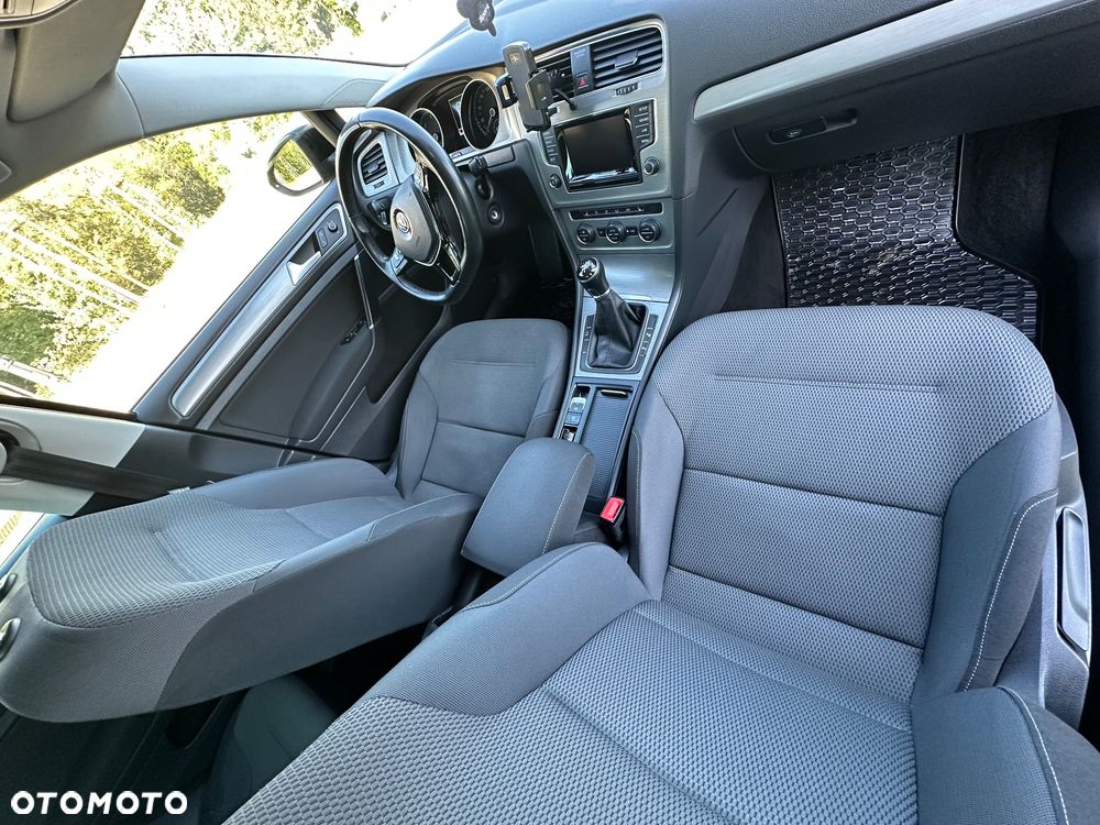 Volkswagen Golf VI 1.6 TDI BlueMot Trendline - 14