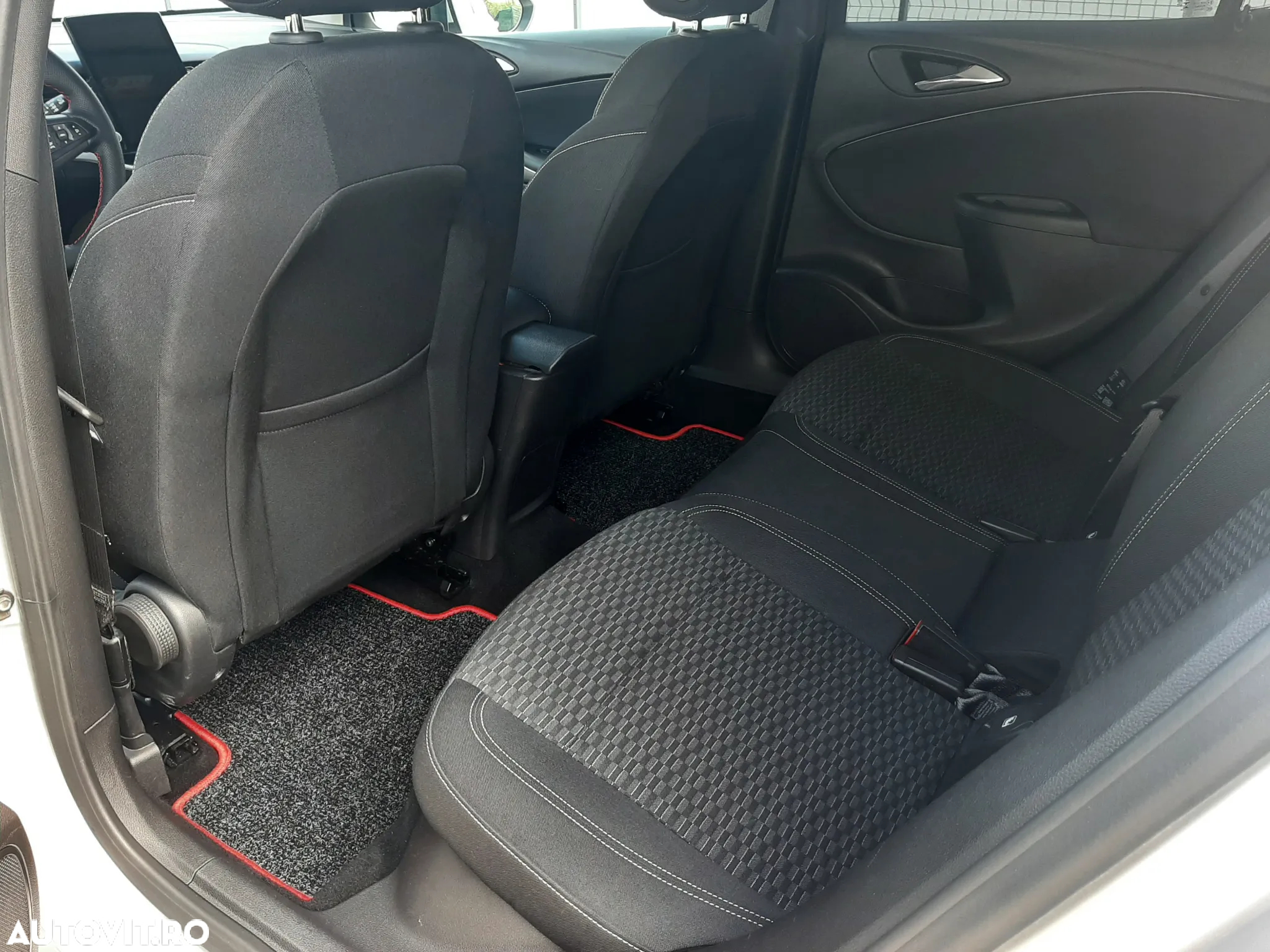 Opel Astra 1.4 Turbo ECOTEC Innovation - 11