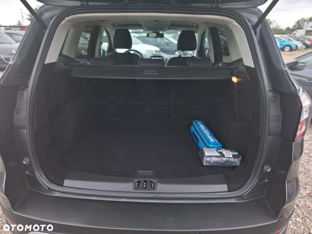 Ford Kuga 1.5 EcoBoost 2x4 Titanium - 14