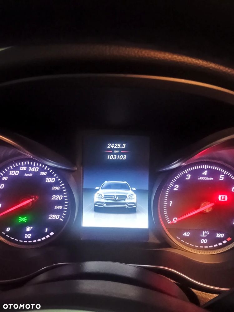 Mercedes-Benz Klasa C 200 4Matic 9G-TRONIC Avantgarde - 25