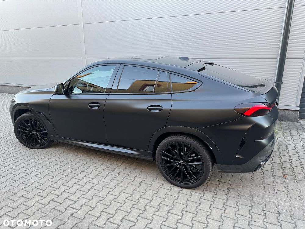 BMW X6 - 18