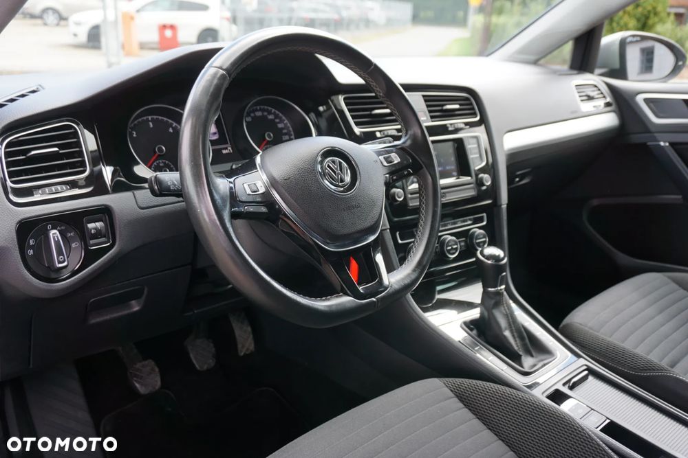 Volkswagen Golf 2.0 TDI BlueMotion Technology Cup - 10