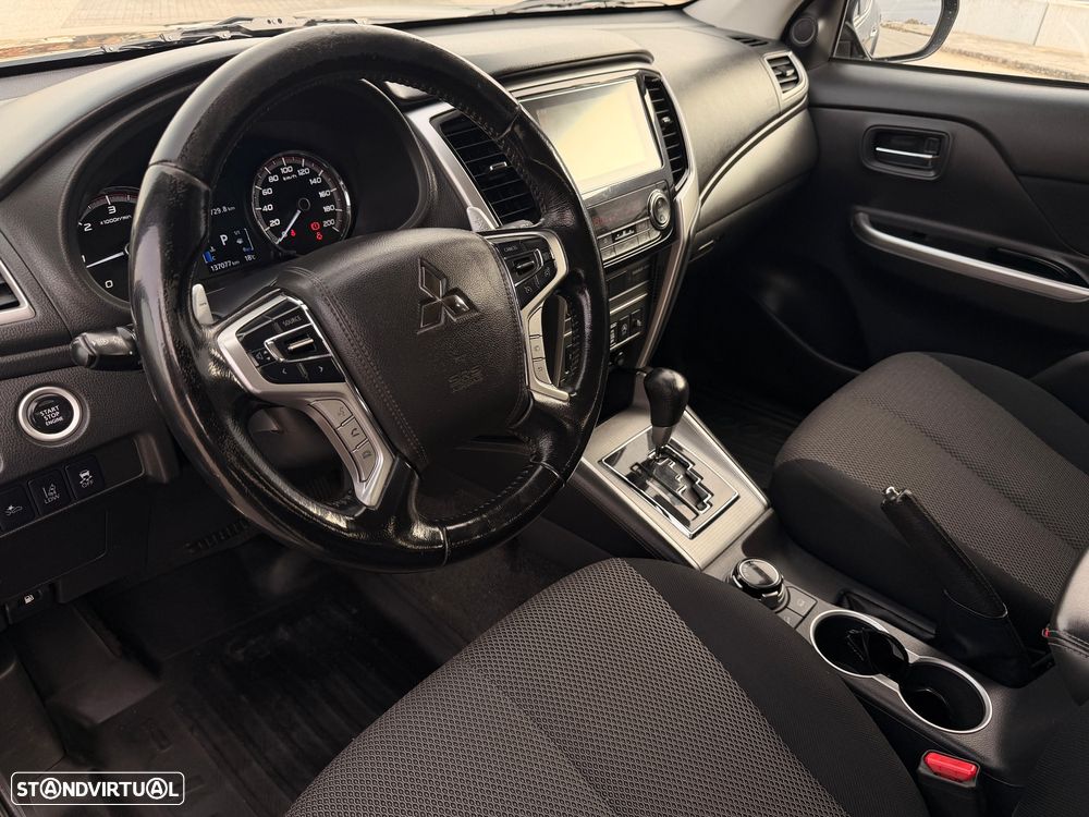 Mitsubishi L200 Pick Up 4x4 S&S Auto Cabine Dupla Select - 19