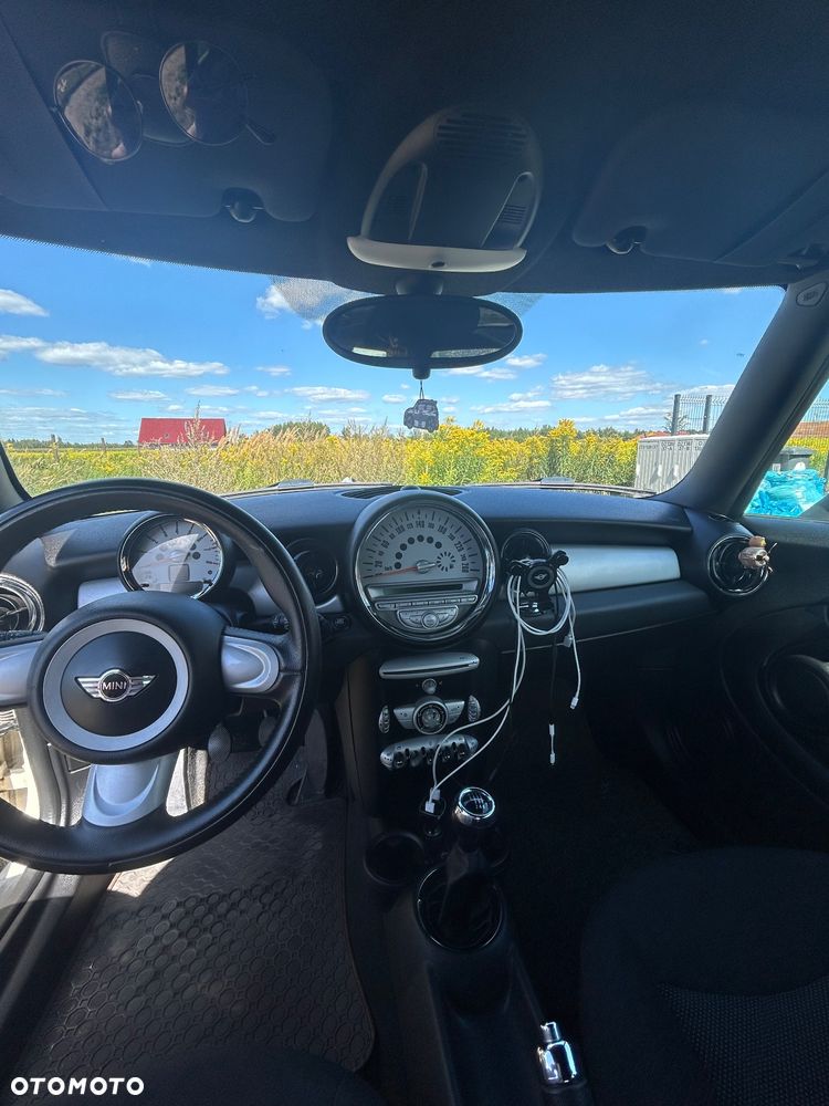 MINI ONE - 4
