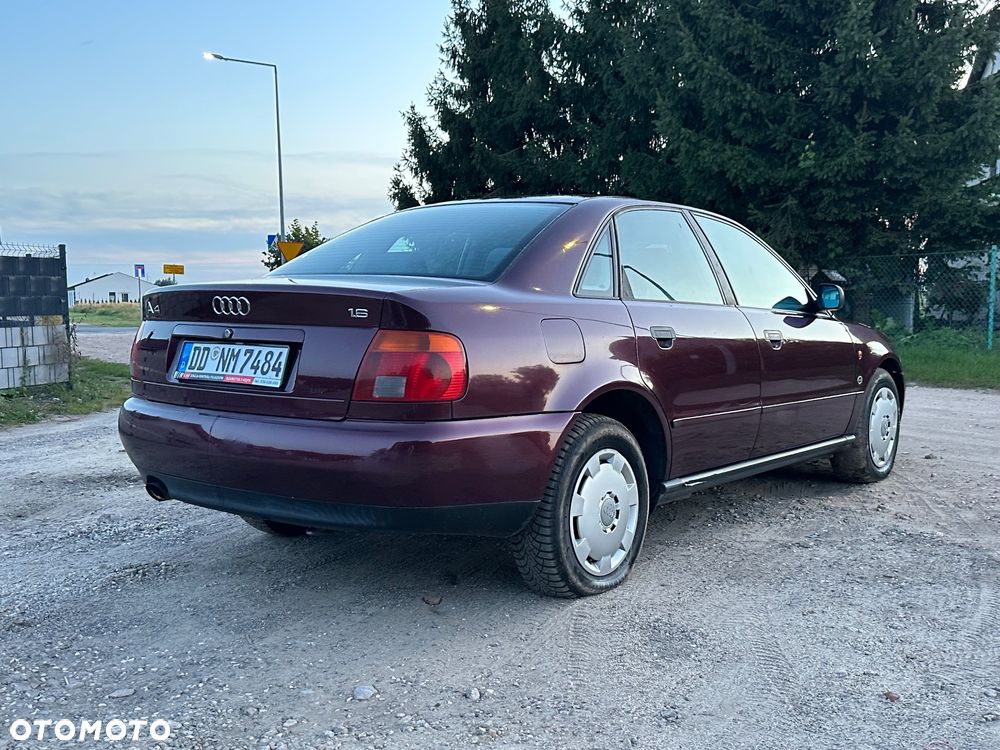 Audi A4 Limousine - 8