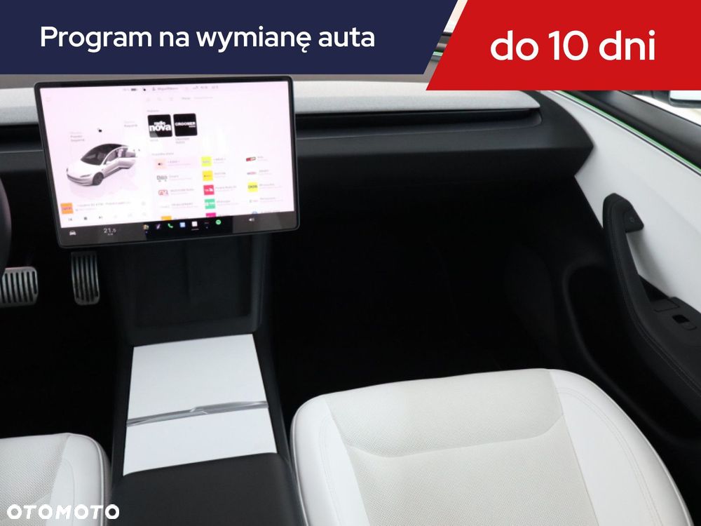 Tesla Model 3 - 10