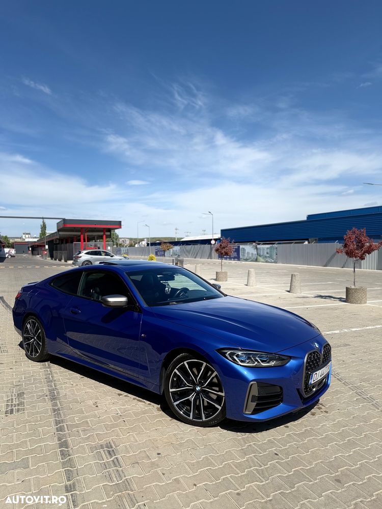 BMW M4 M440i xDrive - 3