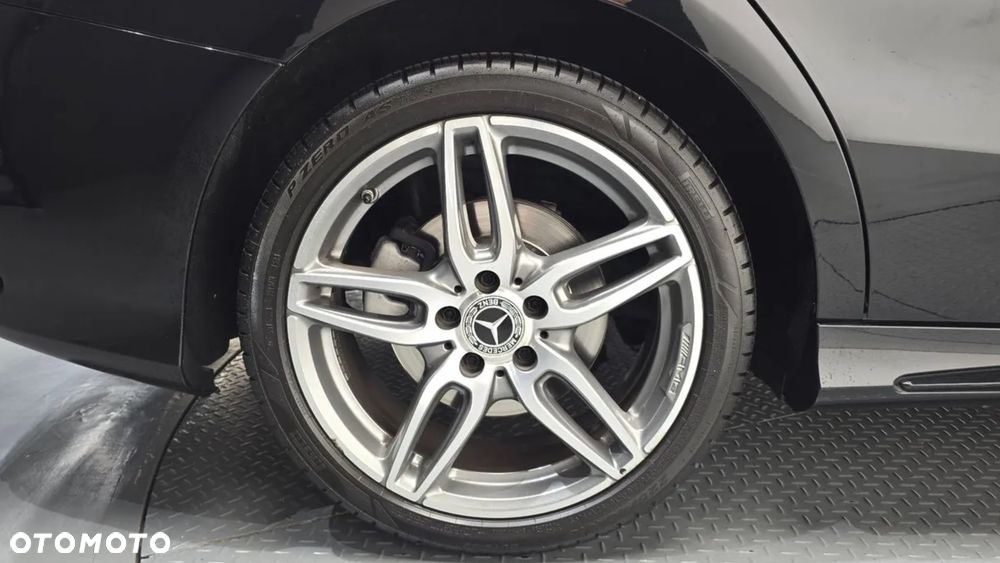 Mercedes-Benz CLA - 5