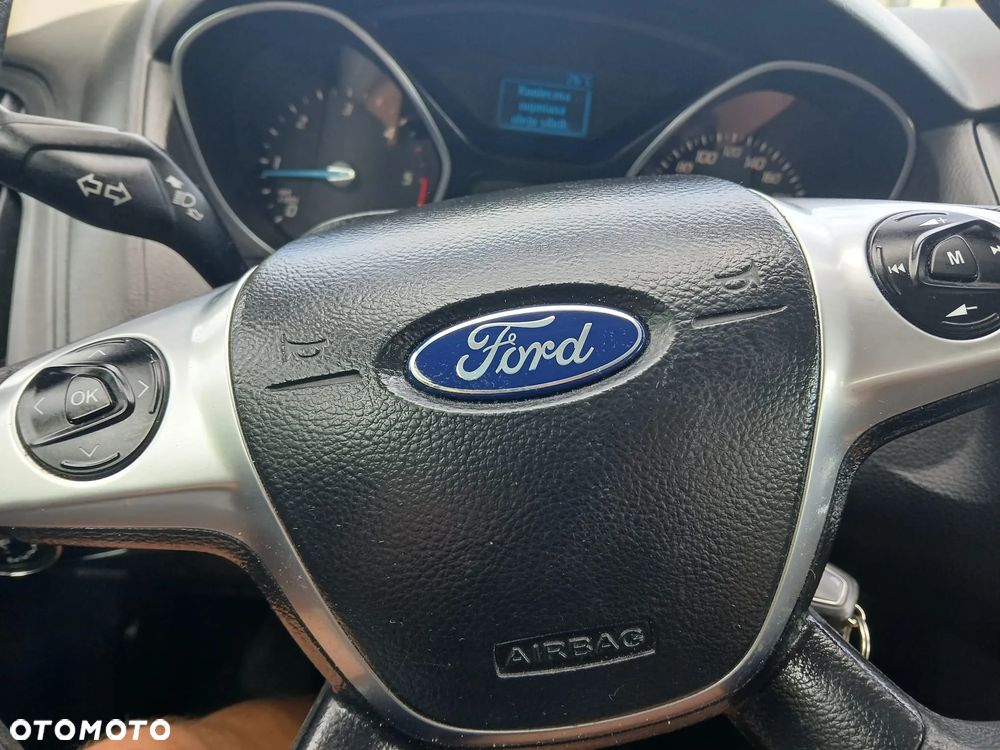 Ford Focus - 19
