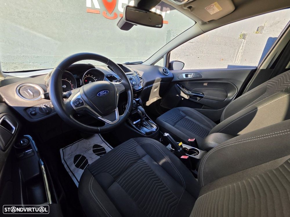 Ford Fiesta 1.0 T EcoBoost Titanium PowerShift - 4