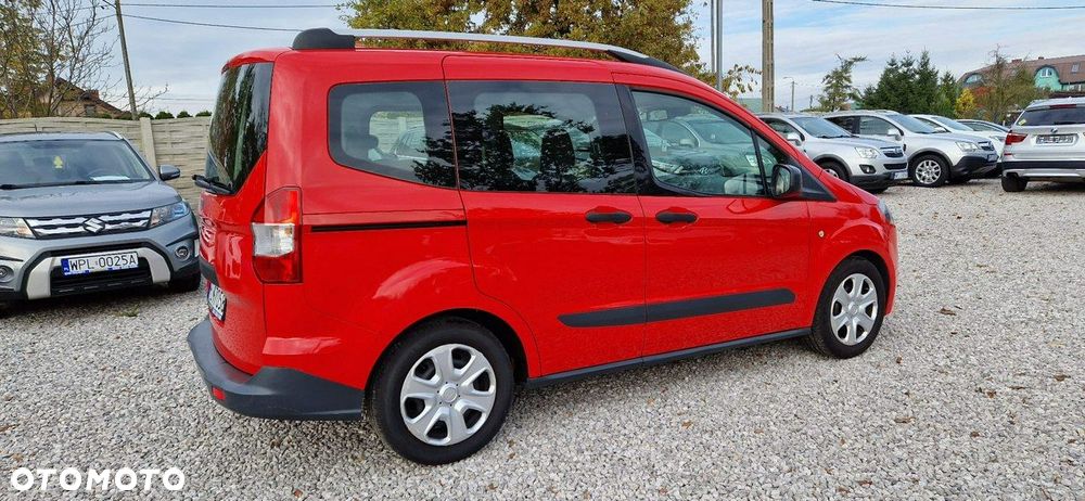 Ford Tourneo Courier - 13