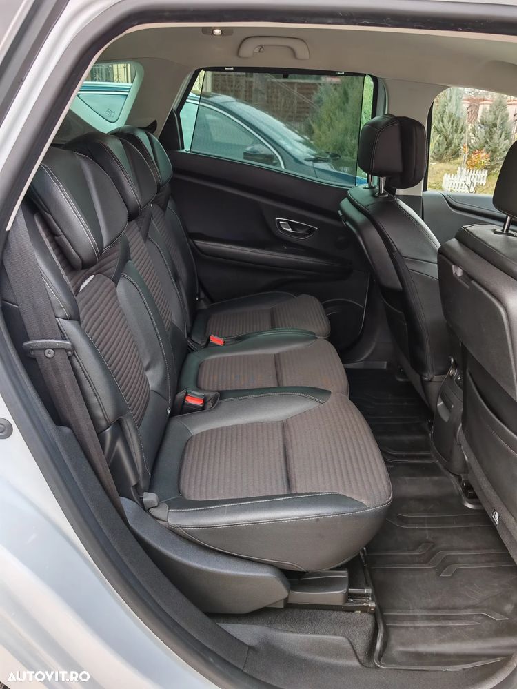 Renault Scenic - 6