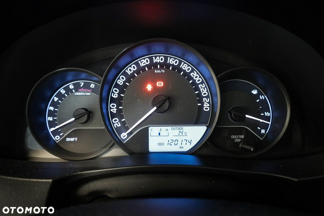 Toyota Corolla - 15