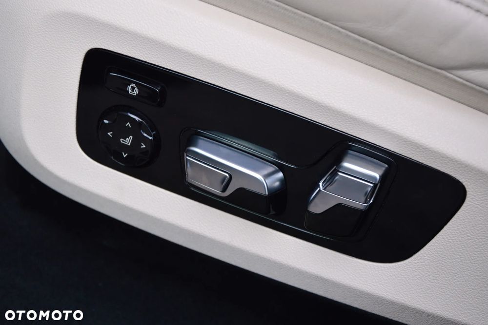 BMW X6 xDrive30d - 17