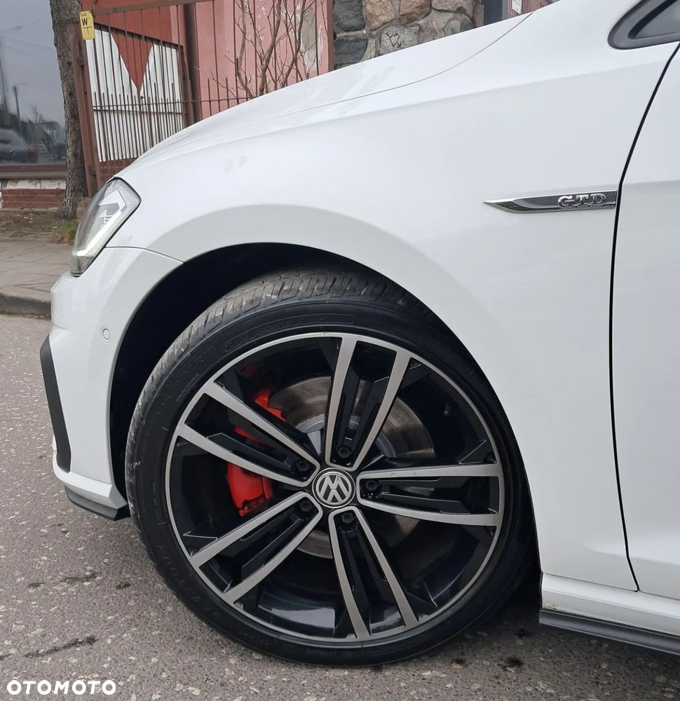 Volkswagen Golf GTD 2.0 TDI SCR DSG - 32