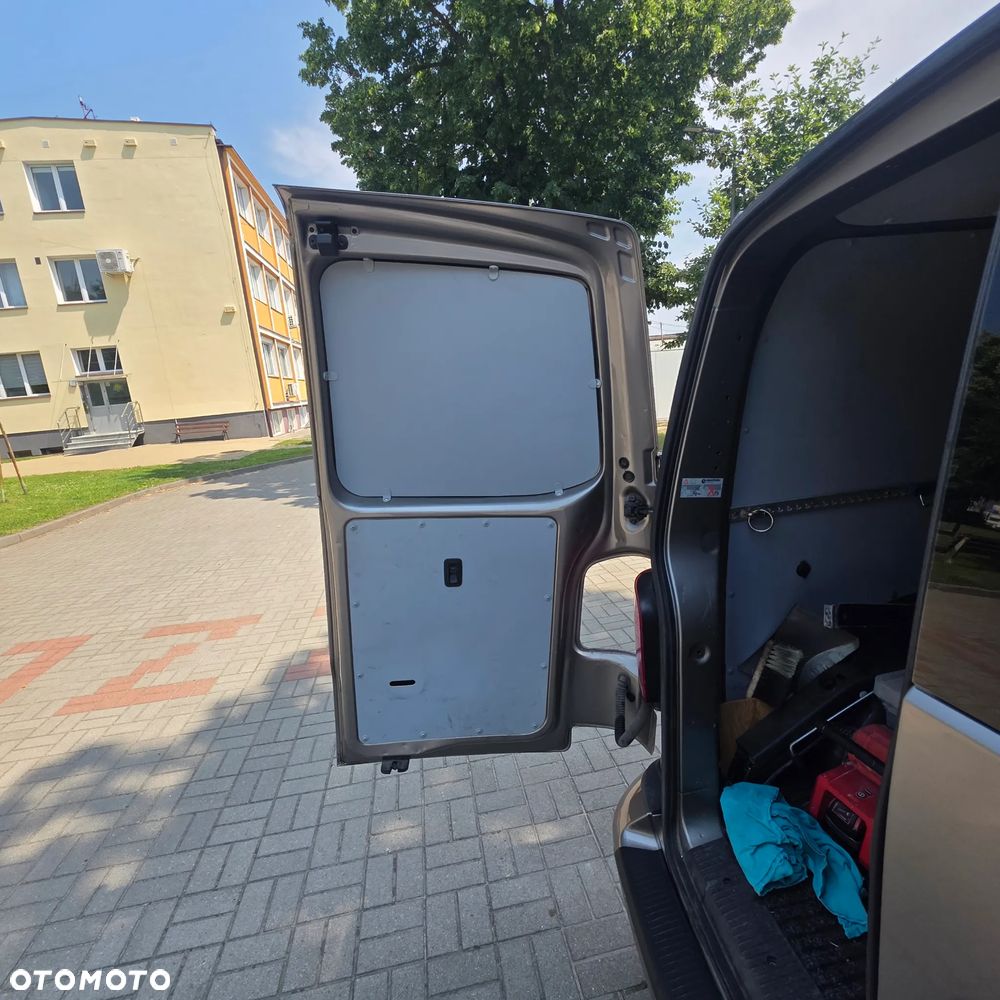 Volkswagen Transporter T6.1 - 10