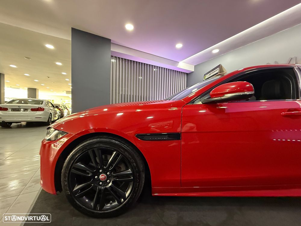 Jaguar XE D180 Aut. R-Dynamic S — fotografia 6