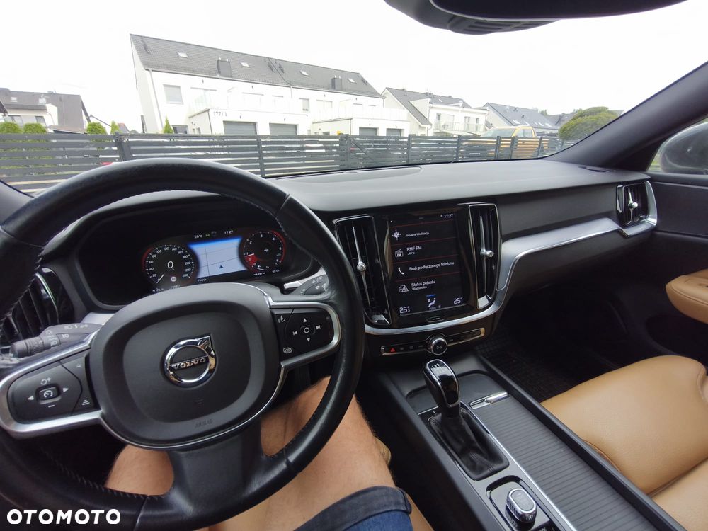 Volvo V60 D3 Momentum Pro - 12