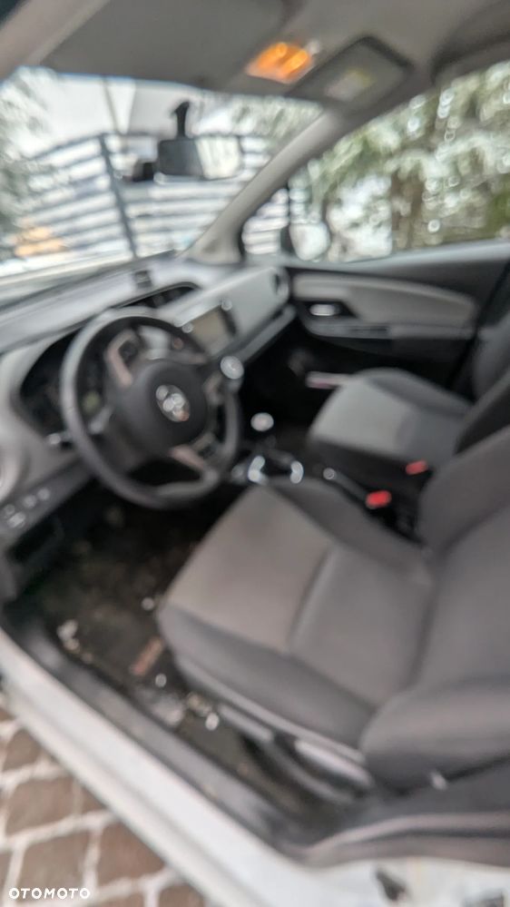 Toyota Yaris 1.33 Dynamic - 5