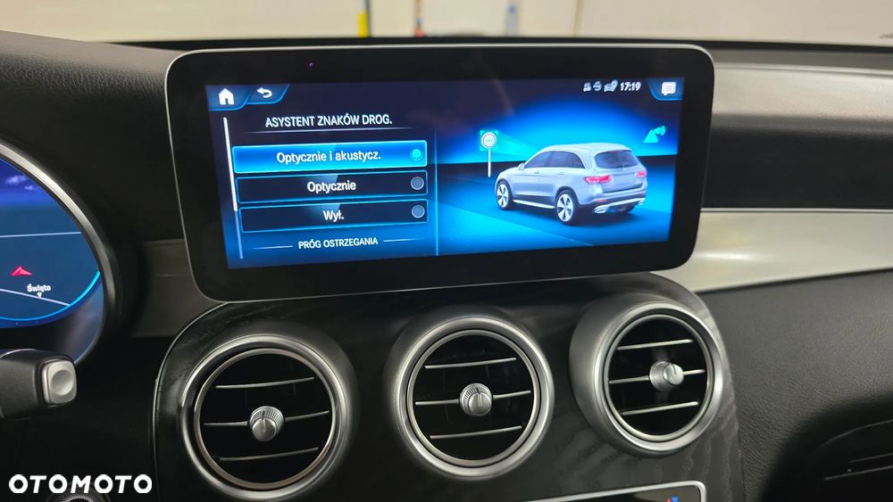 Mercedes-Benz GLC 300 de 4Matic 9G-TRONIC AMG Line Plus - 23