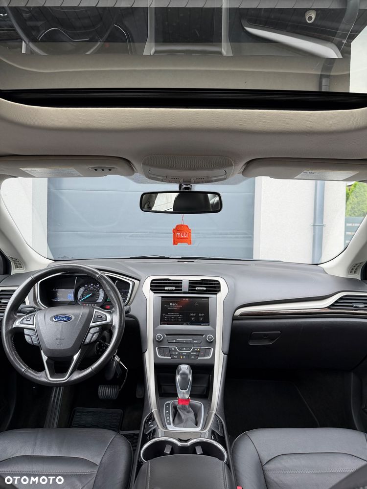 Ford Fusion - 11
