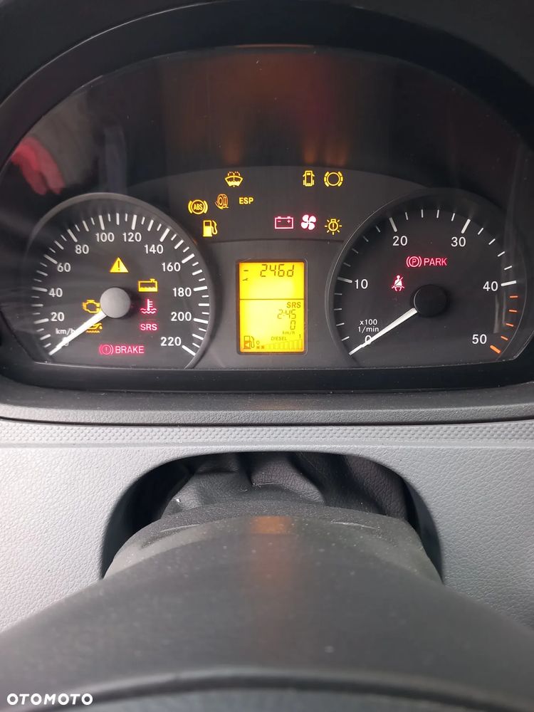 Mercedes-Benz Vito - 10