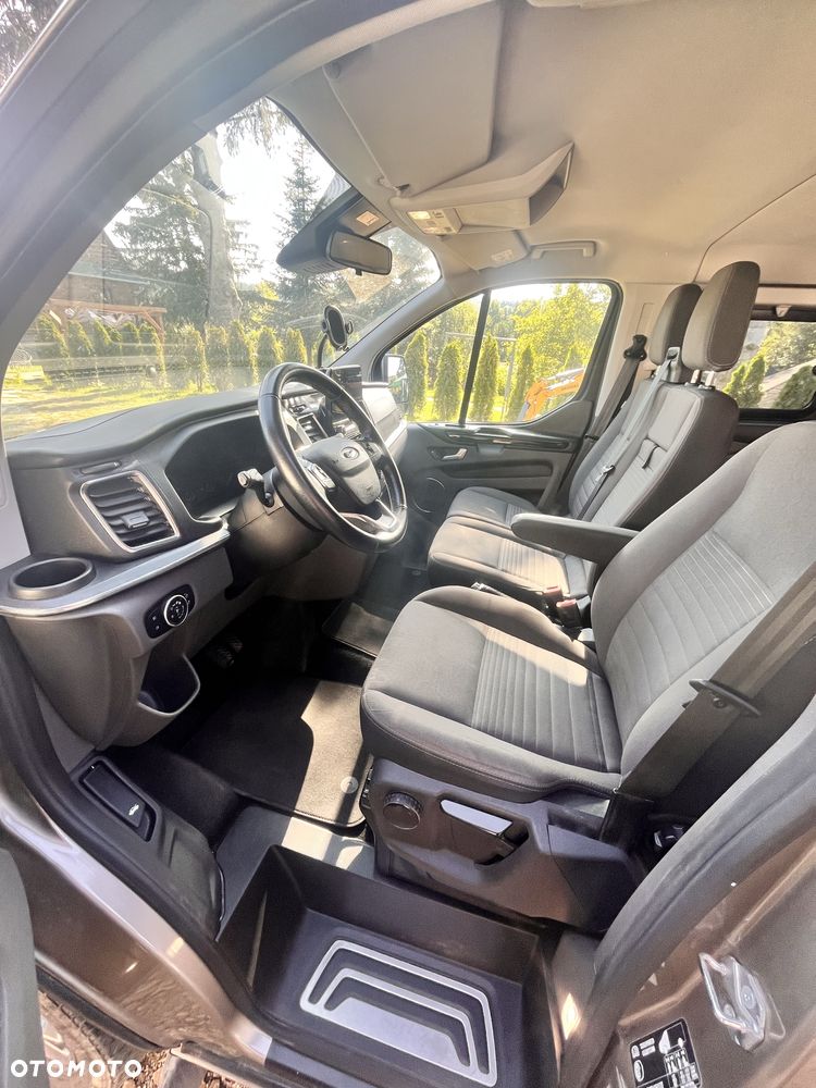 Ford Tourneo Custom - 3