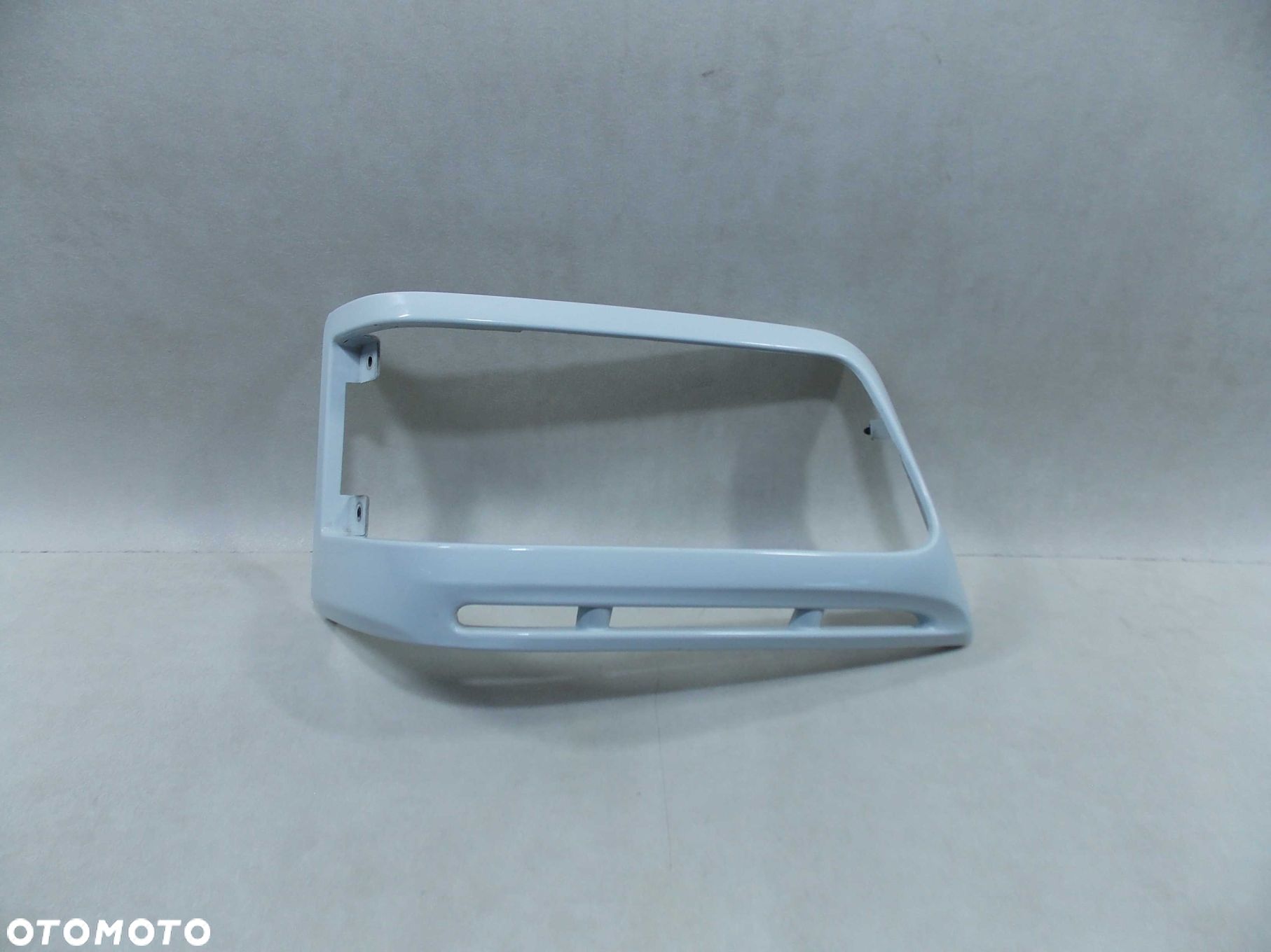PIAGGIO PORTER HIJET PFAU 98- RAMKA OSLONA REFLEKTORA PRAWA 565973DX - 1