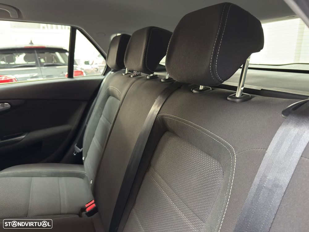 Fiat Tipo Station Wagon 1.6 M-Jet Lounge Tech J17 - 34