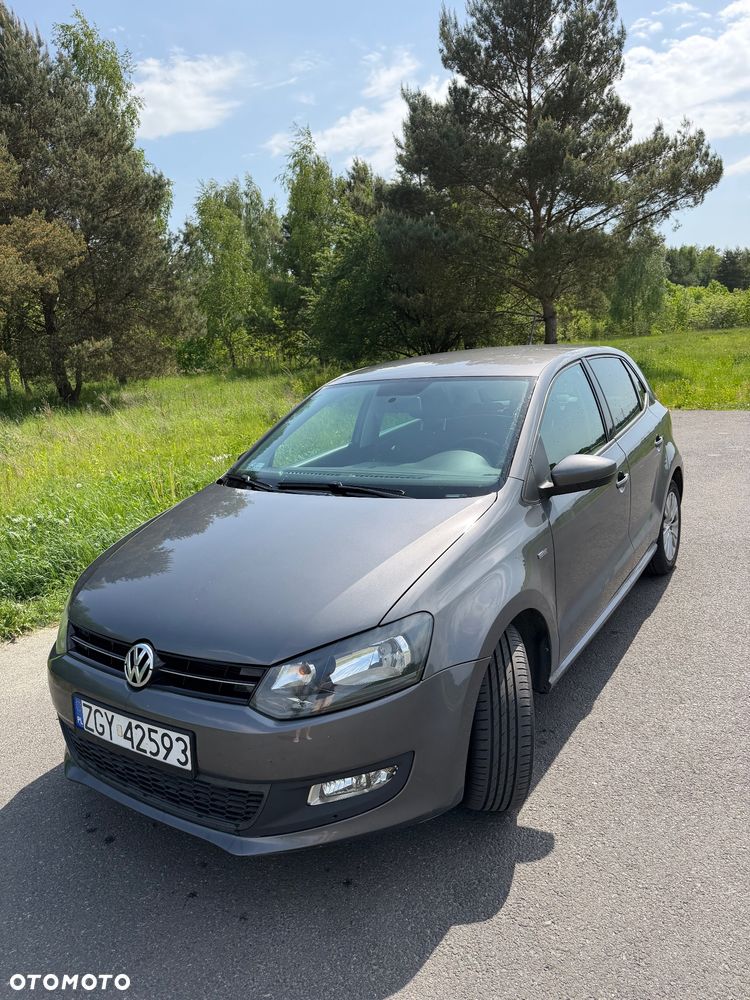 Volkswagen Polo - 1