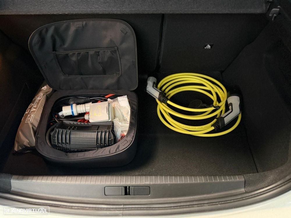 Peugeot e-208 50 kWh Allure - 34