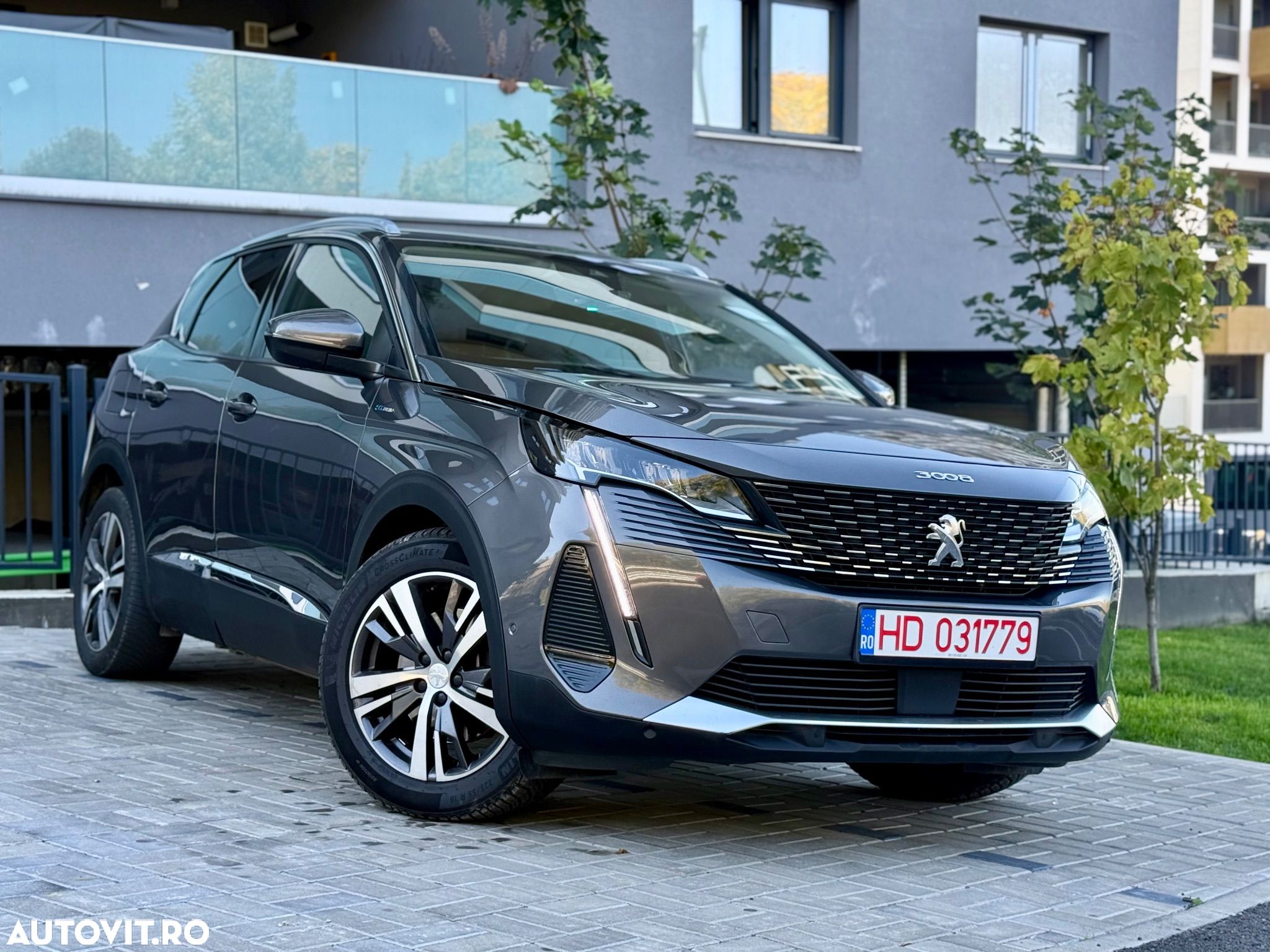 Peugeot 3008 Hybrid 225 e-EAT8 Allure Pack - 1