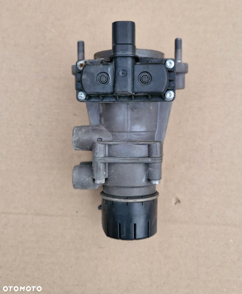 MAN TG3 TGX TGS ZAWÓR HAMULCA GŁÓWNEGO 81.52130-6298 K039569 - 1