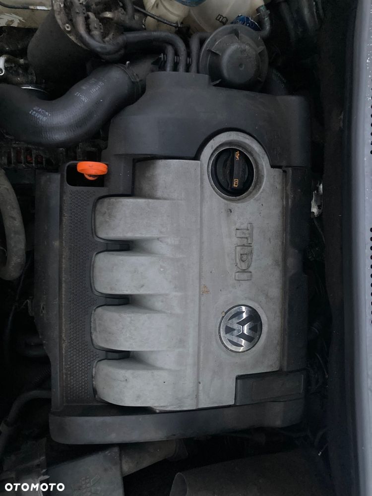 VW GOLF TOURAN SILNIK BLS