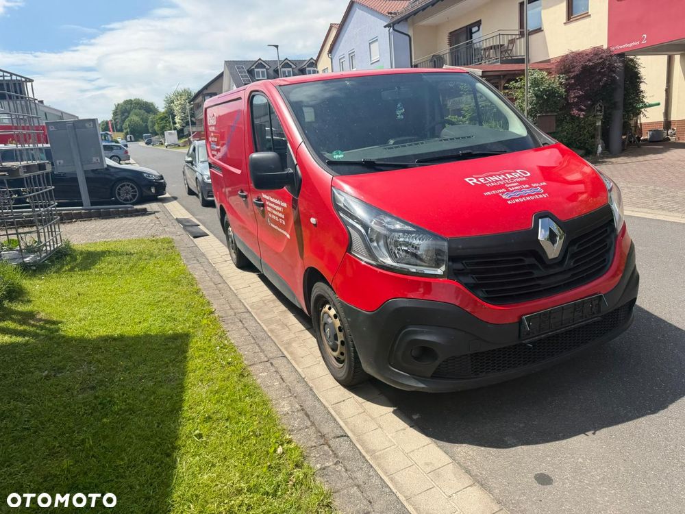 Renault TRAFIC - 2