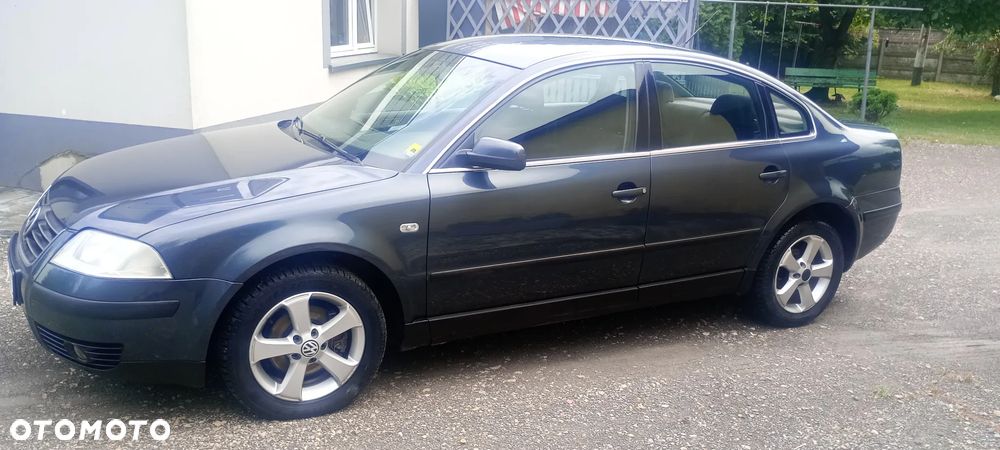 Volkswagen Passat 1.9 TDI Comfortline - 6