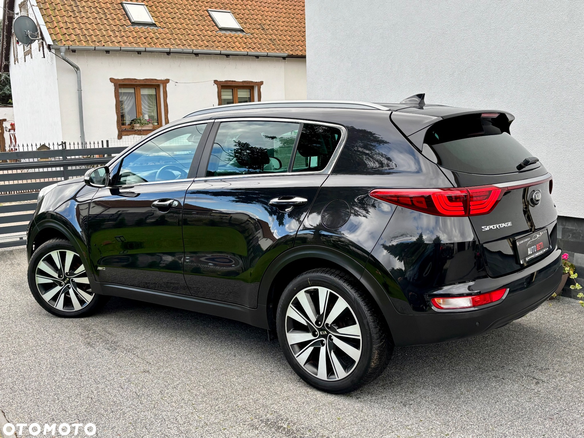 Kia Sportage 2,0 CRDI AWD Spirit - 17