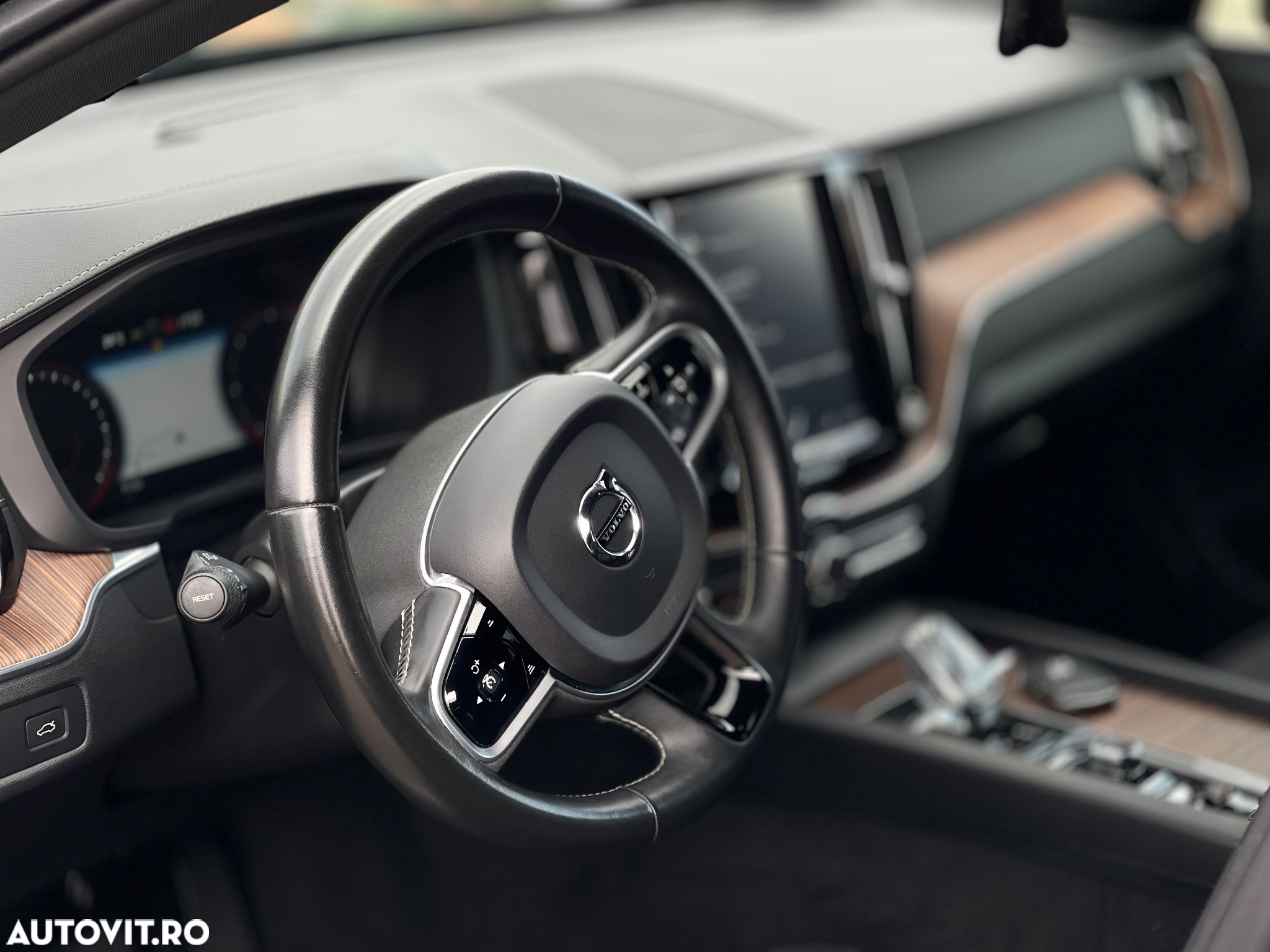 Volvo XC 60 B4 D AWD Geartronic Inscription - 18