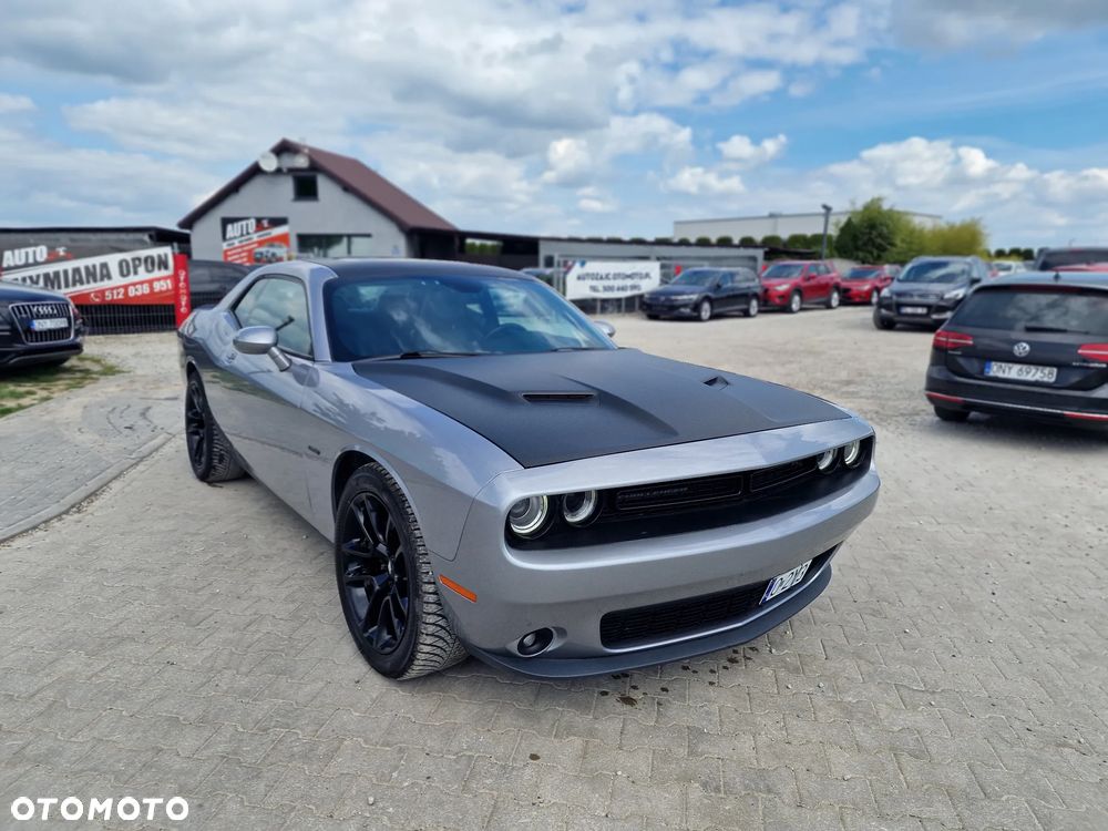 Dodge Challenger - 6