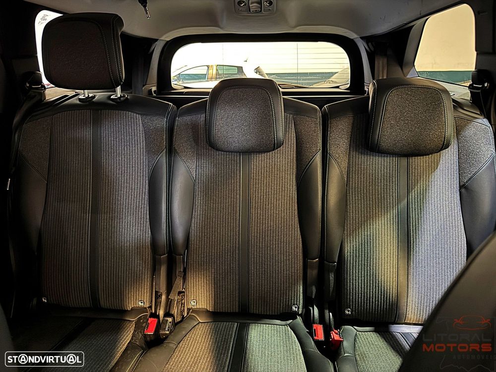 Peugeot 5008 1.2 PureTech Allure J18 - 39