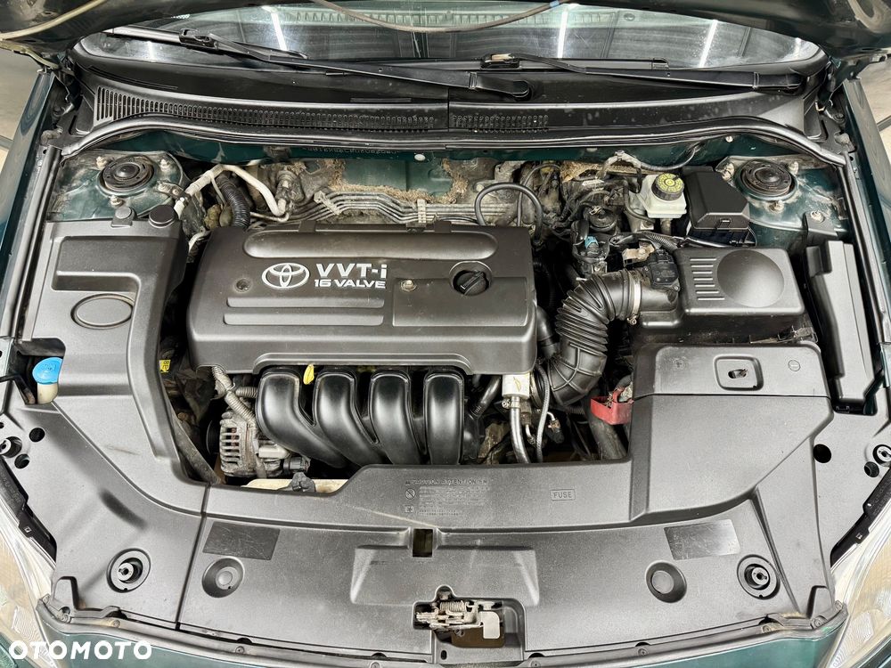 Toyota Avensis 1.8 VVT-i Combi - 8