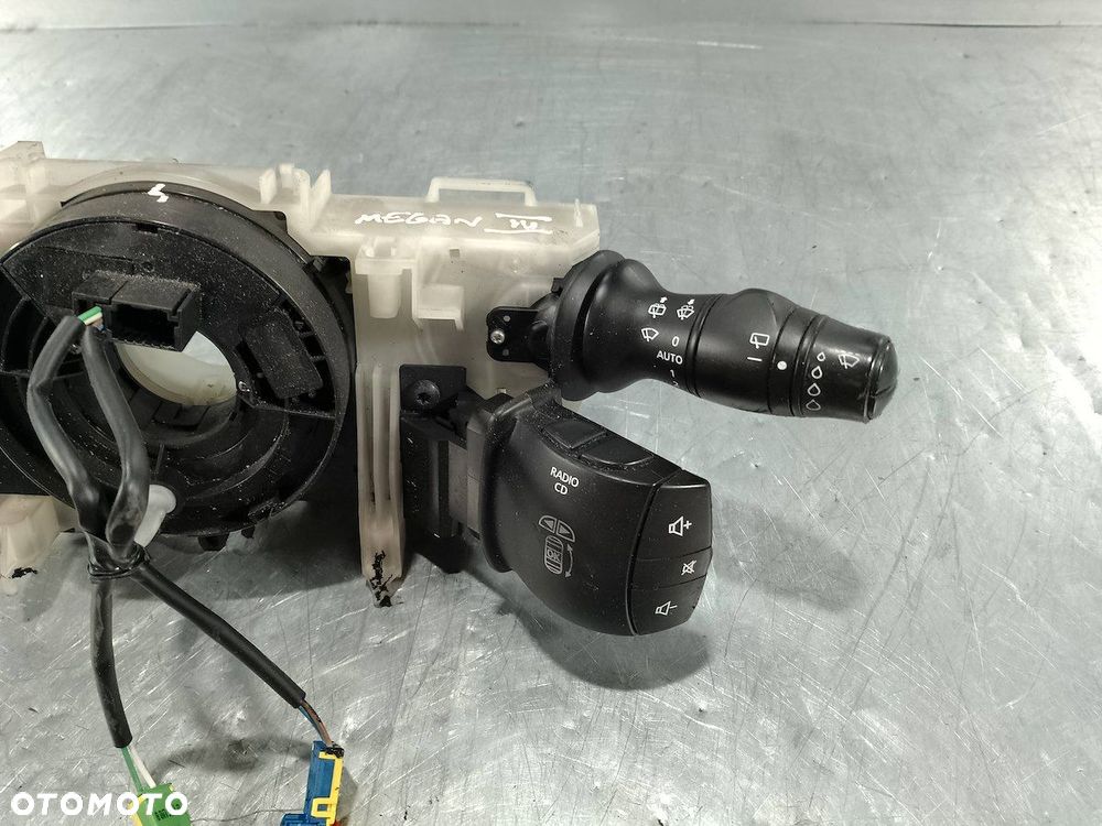 PRZEŁĄCZNIK ZESPOLONY RENAULT MEGANE III ( 08-16 ) - 3