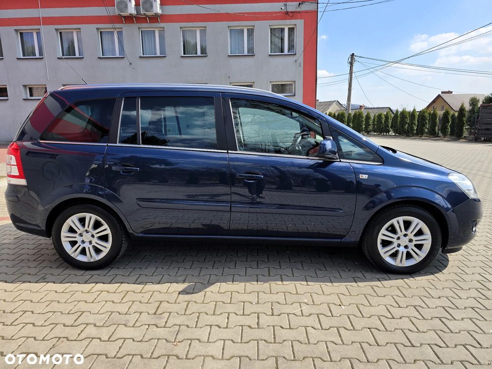 Opel Zafira 1.8 Innovation 110 Jahre - 9