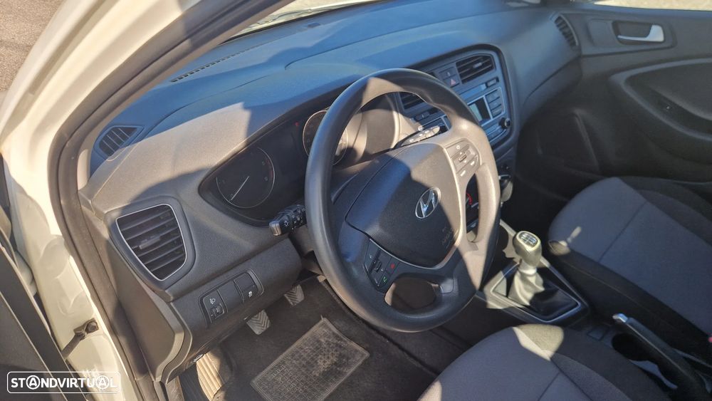 Hyundai i20 1.1 CRDi Access+Bluetooth - 14