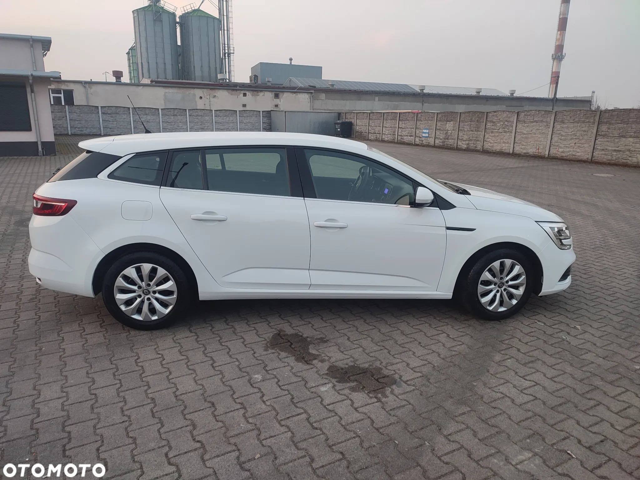 Renault Megane 1.3 TCe FAP Life - 10