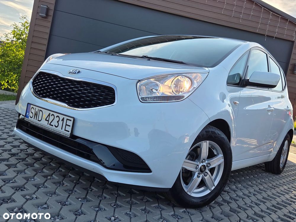 Kia Venga - 10