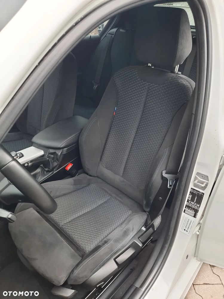 BMW Seria 1 118i GPF M Sport - 11