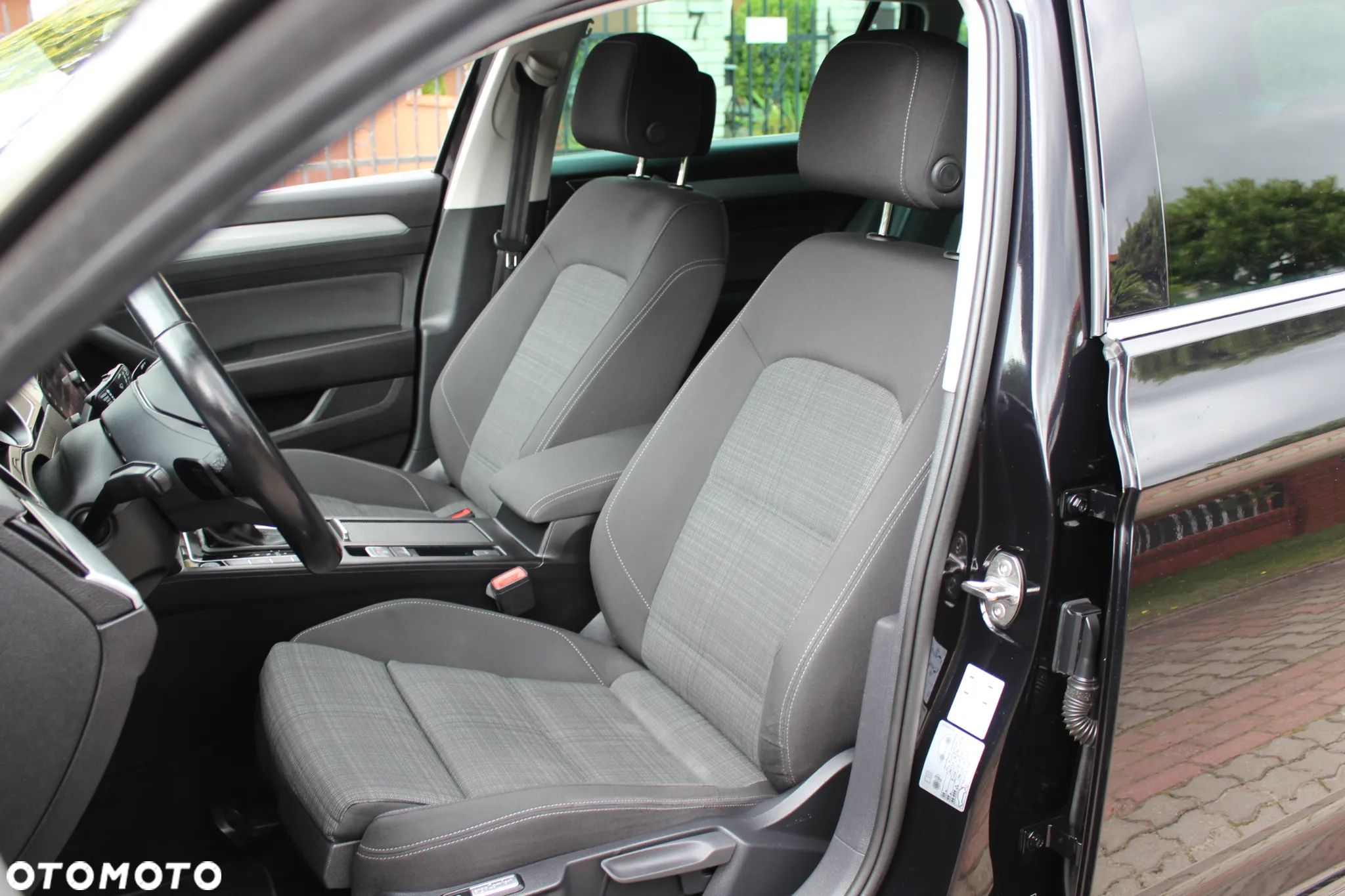 Volkswagen Passat Variant 2.0 TDI SCR DSG Business - 15