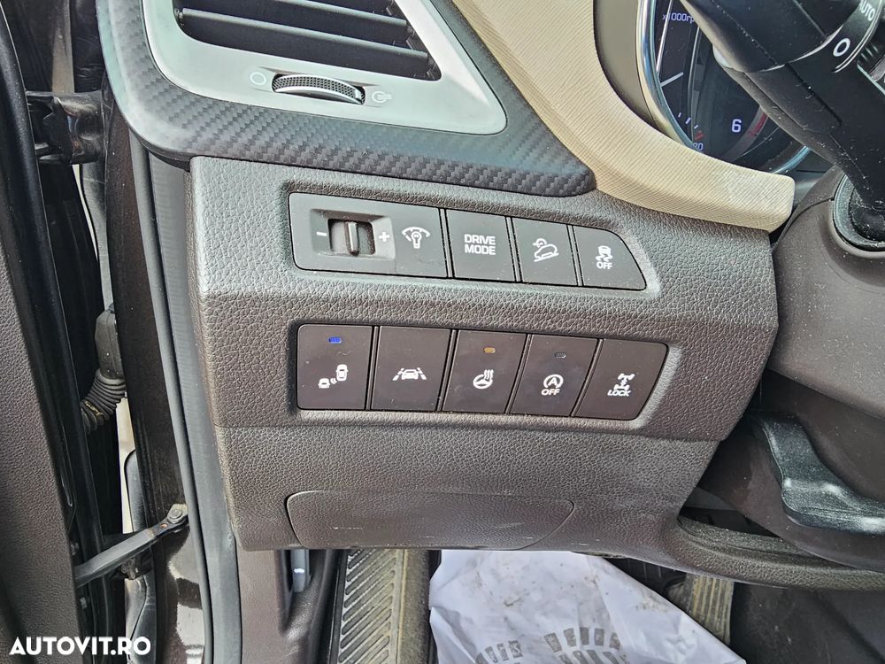 Hyundai Santa Fe - 9